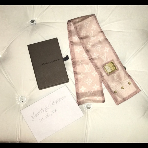 EUC Authentic Louis Vuitton Light Pink Bandeau - Picture 1 of 8